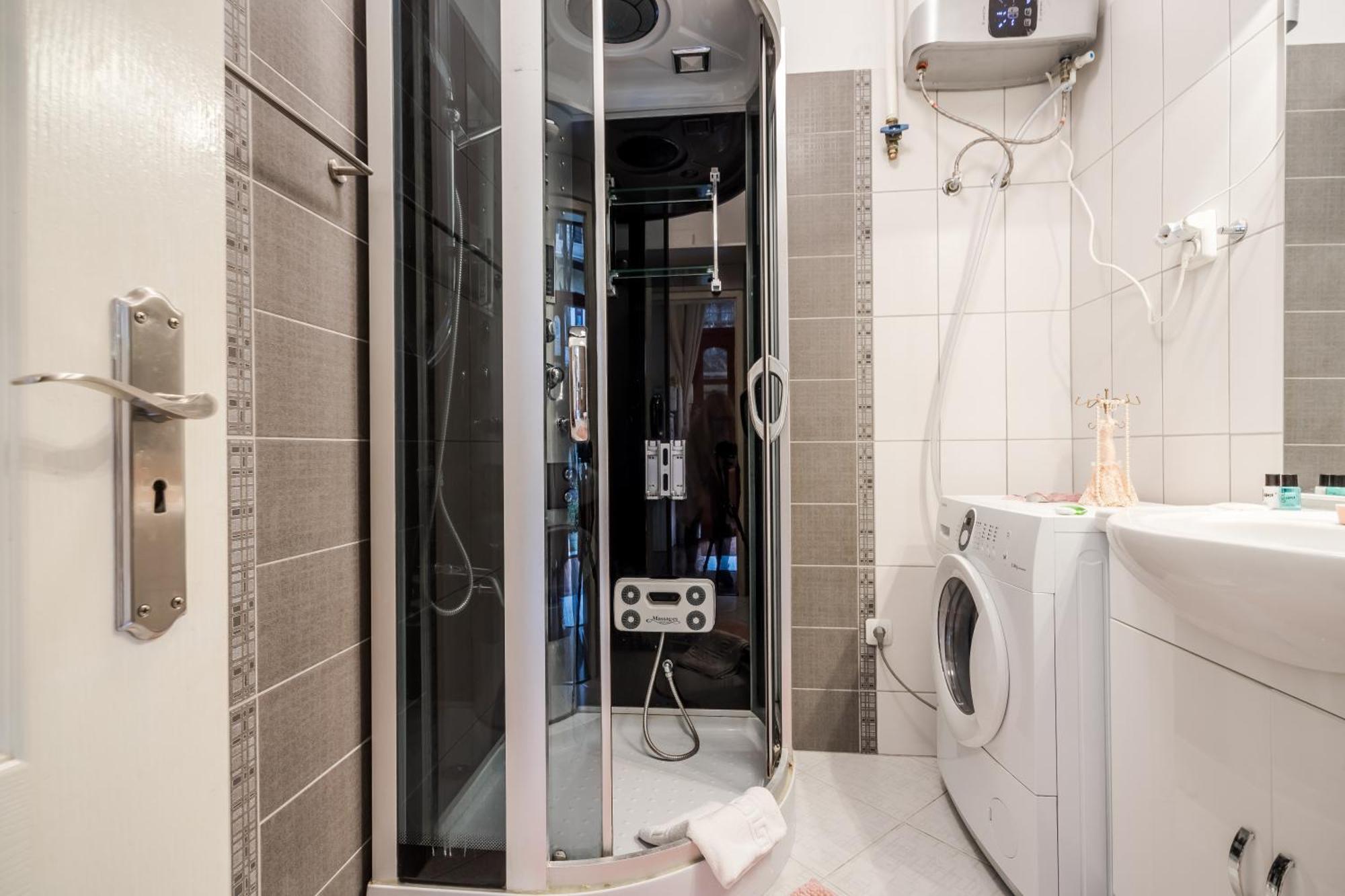 Bpr Stylish Mosaic Home With Terrace Budapest Extérieur photo