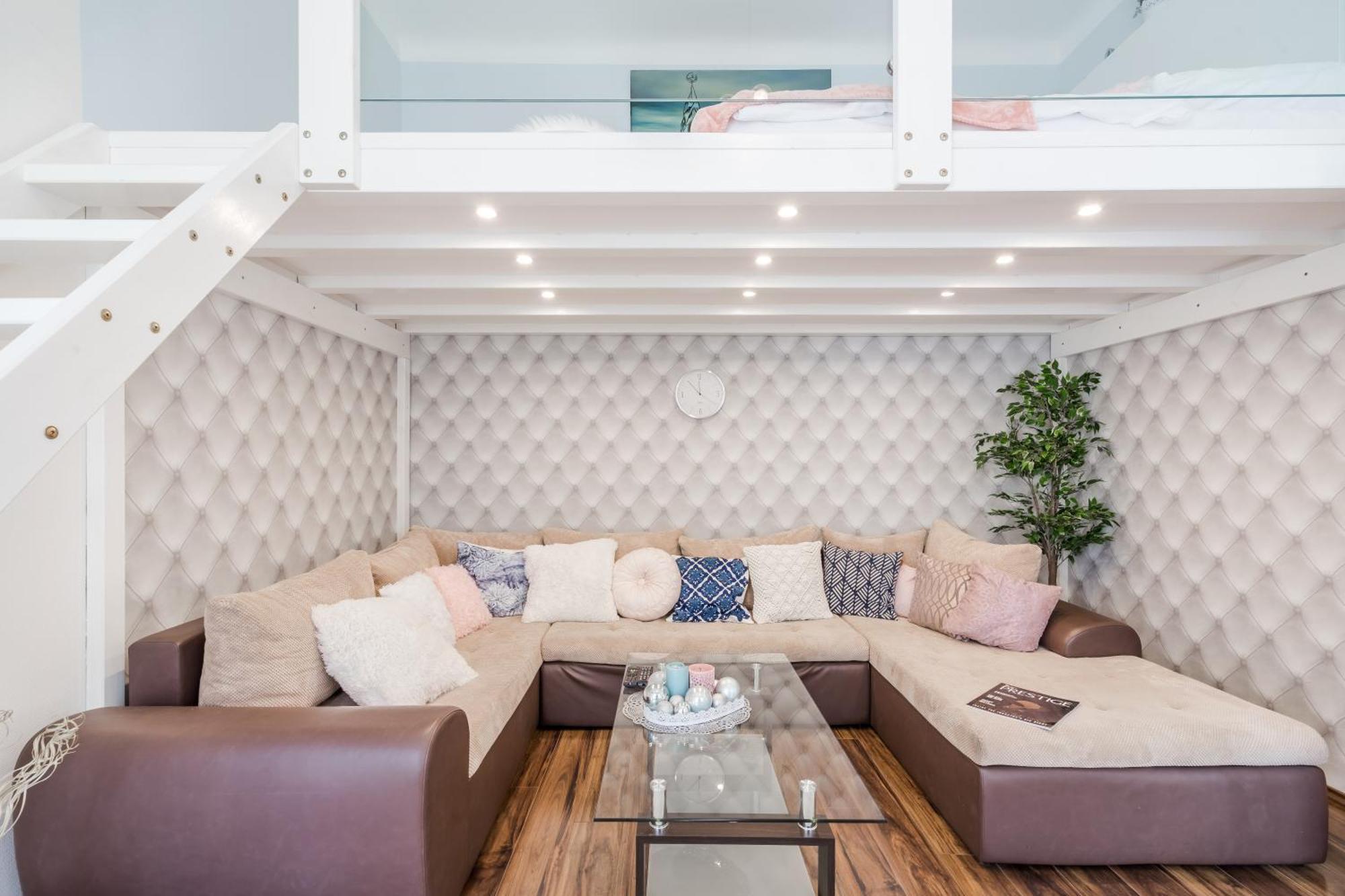 Bpr Stylish Mosaic Home With Terrace Budapest Extérieur photo